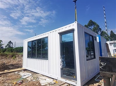 乡村居住新选择 集装箱房与木结构房屋价格对比与市场分析